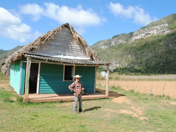 Voyage chez l'habitant à Cuba A la rencontre d'un cultivateur de tabac